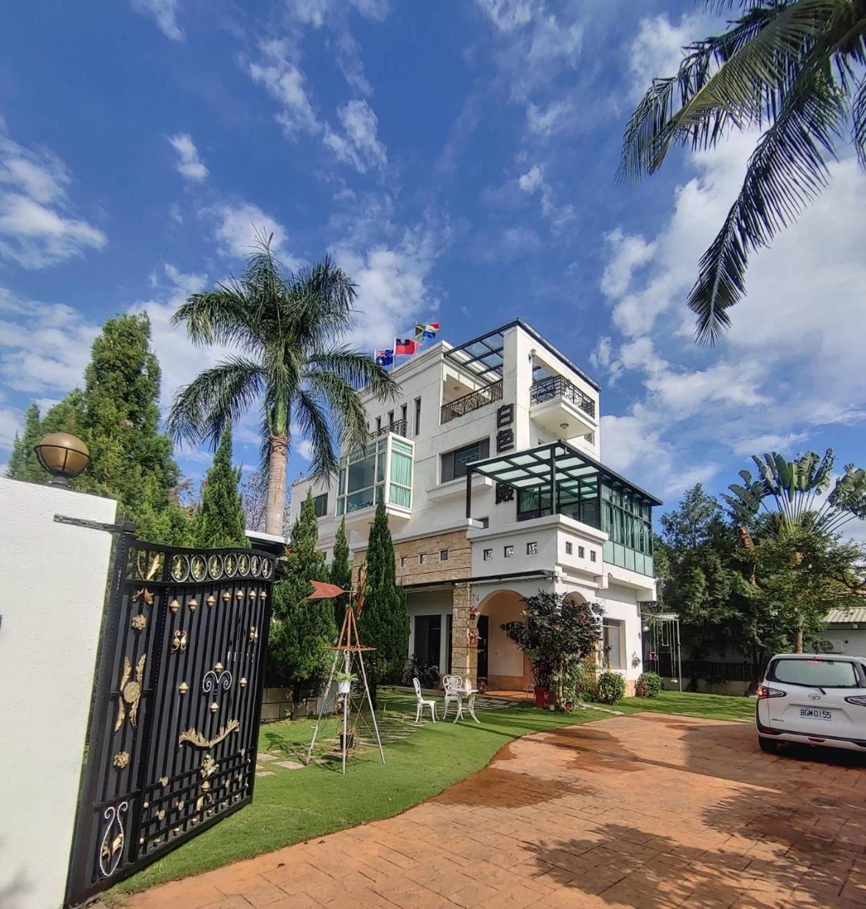 White Palace B&B