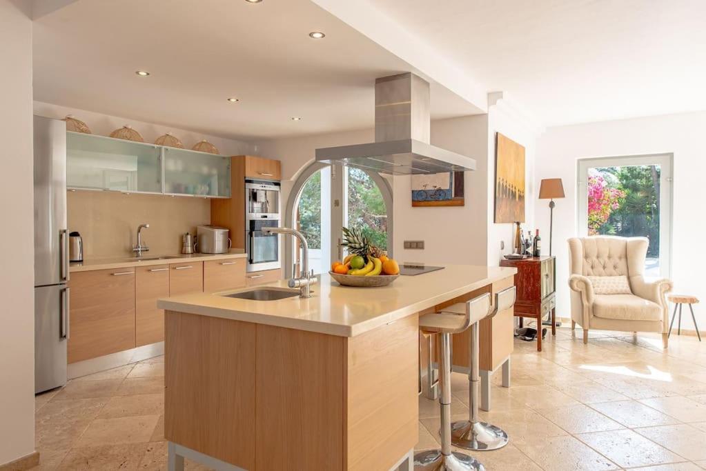 Beautiful Sea View Villa in Jondal