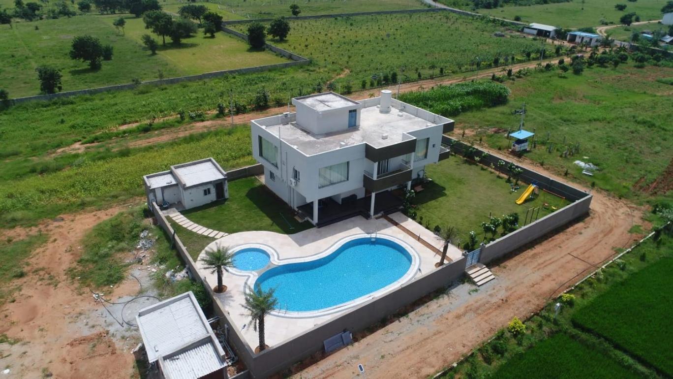 Jha Farm & resorts