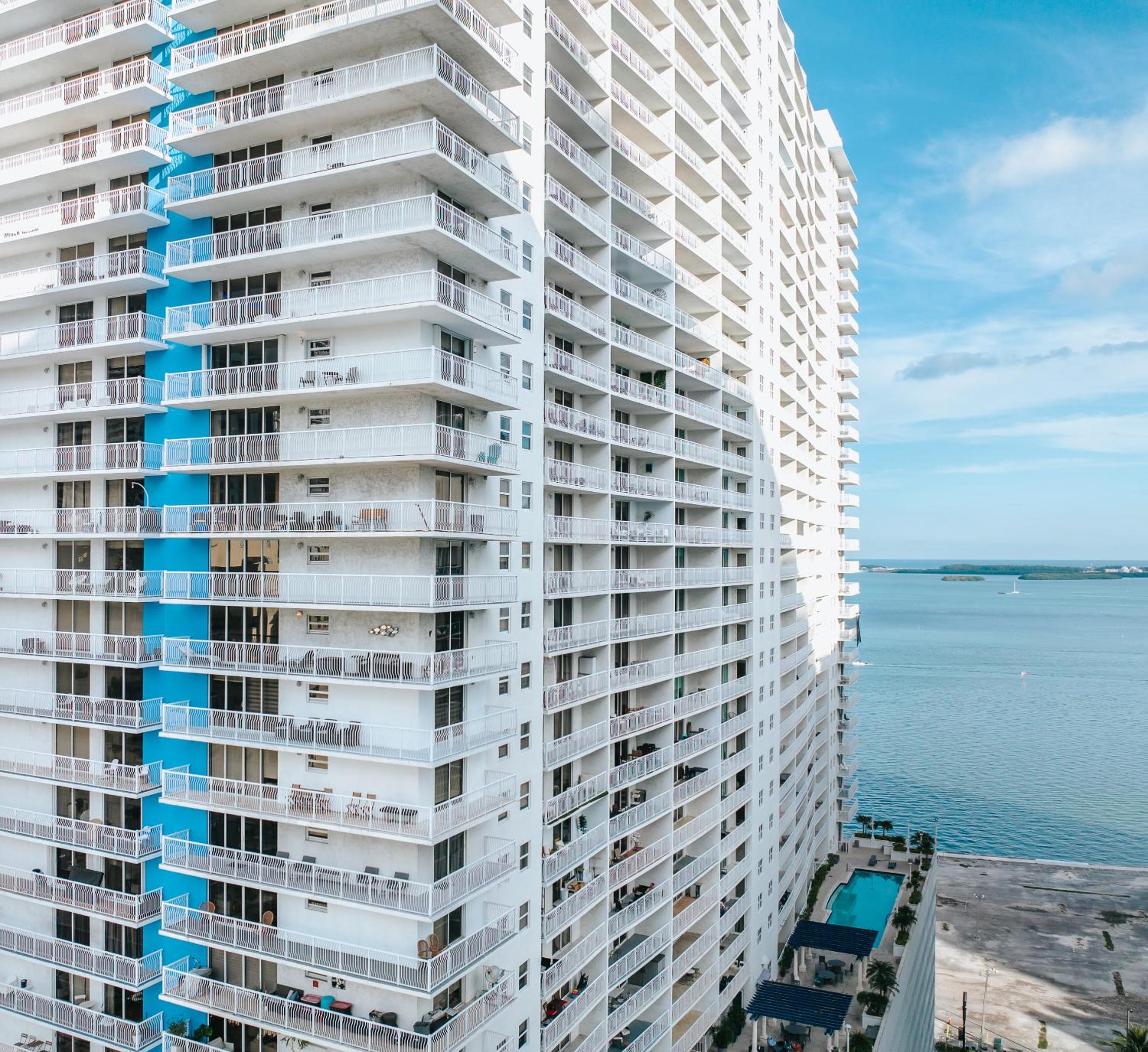 Bay Front Highrise Oasis in Brickell
