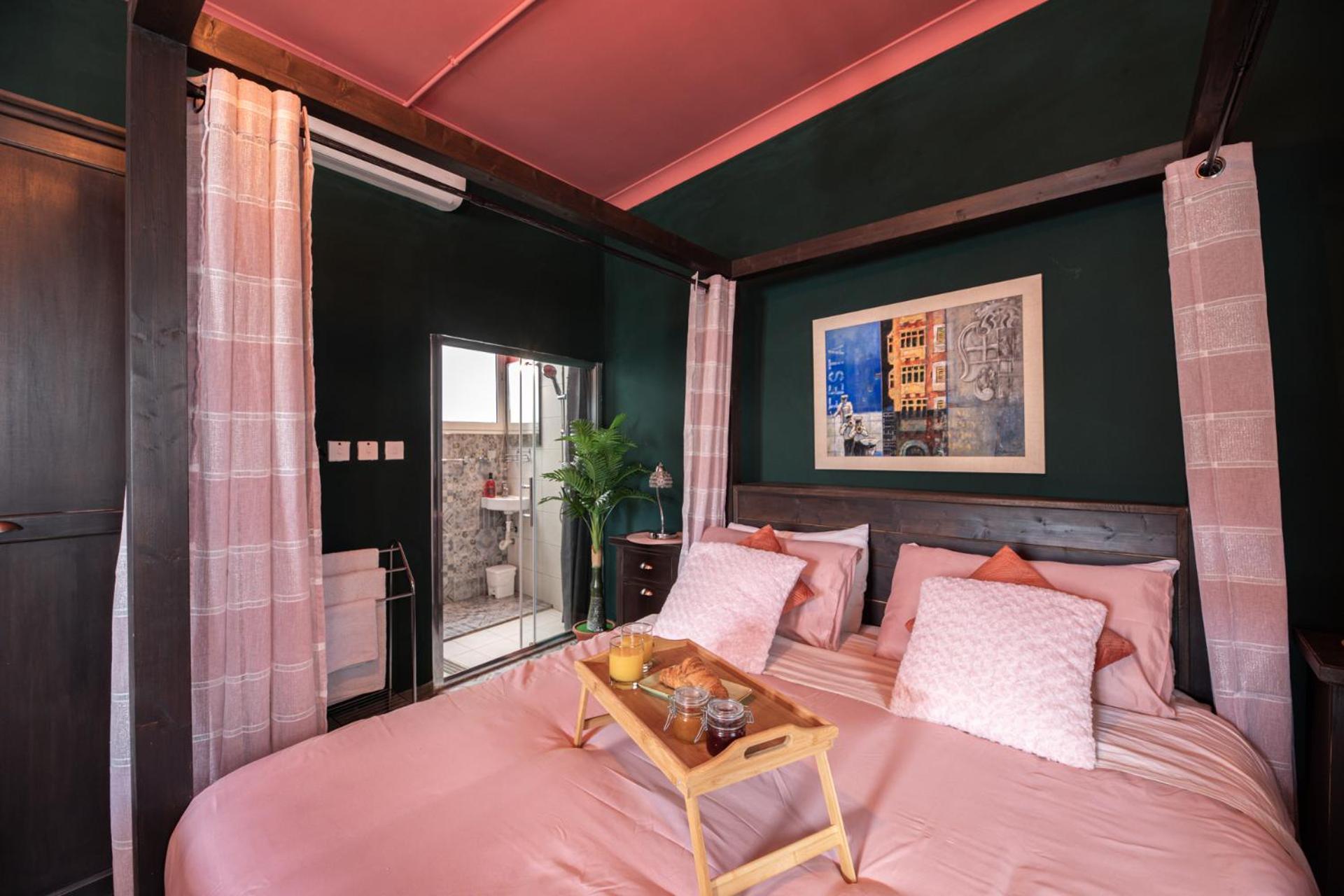 Concetta Studio Apartments by Holihomes view 4