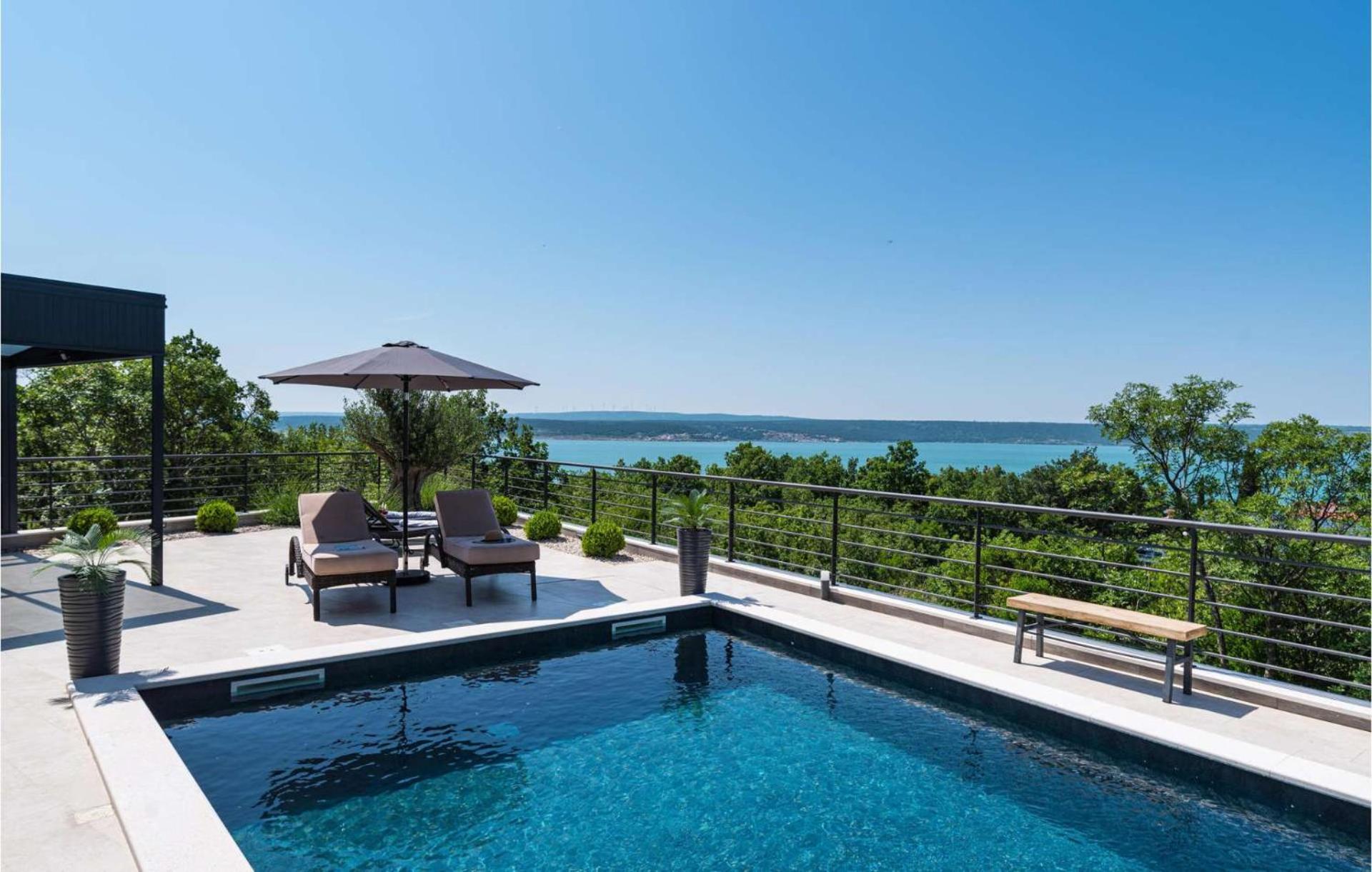 Villa Royal Hill with pool
