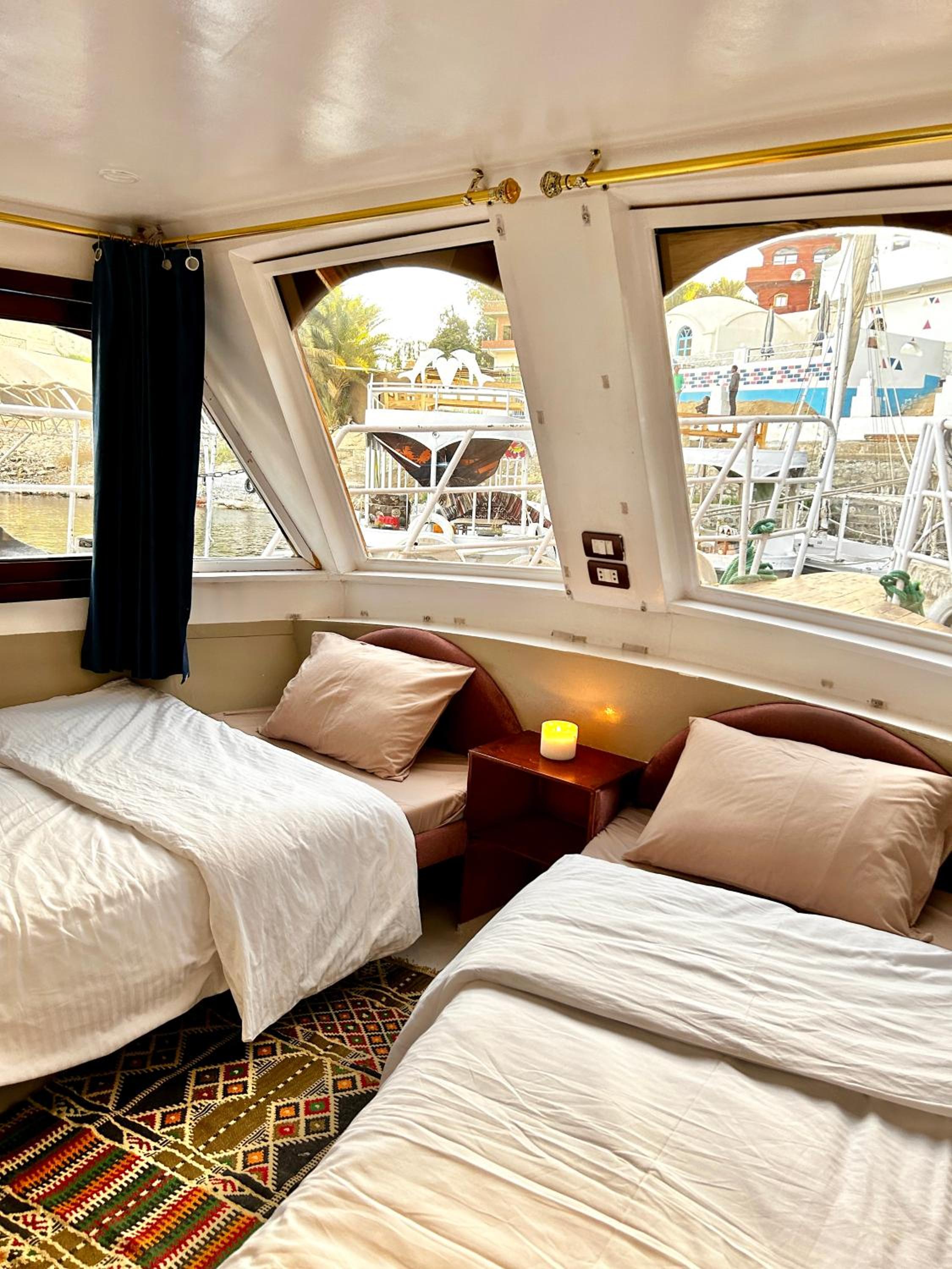 Houseboat Hotel and Nile Cruises Zainoba view 3