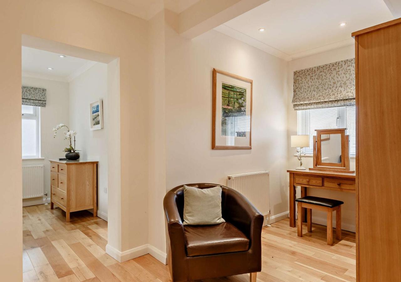 5 Bed in Padstow oc-p00051