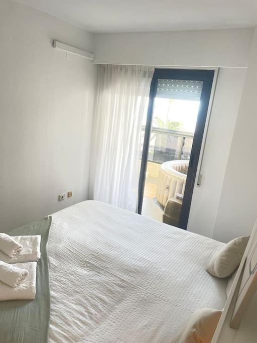 Apt.GlassTerrace,jacuzzi,1a lineaSea,Piscina.