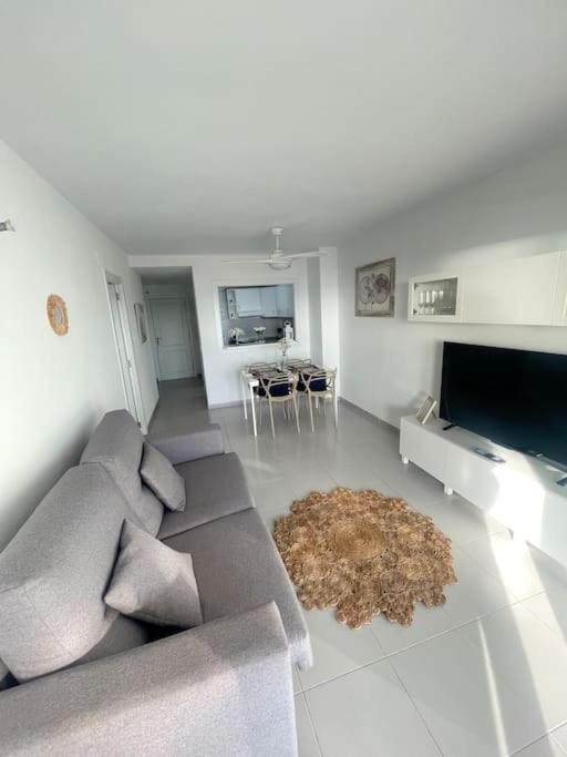 Apt.GlassTerrace,jacuzzi,1a lineaSea,Piscina.
