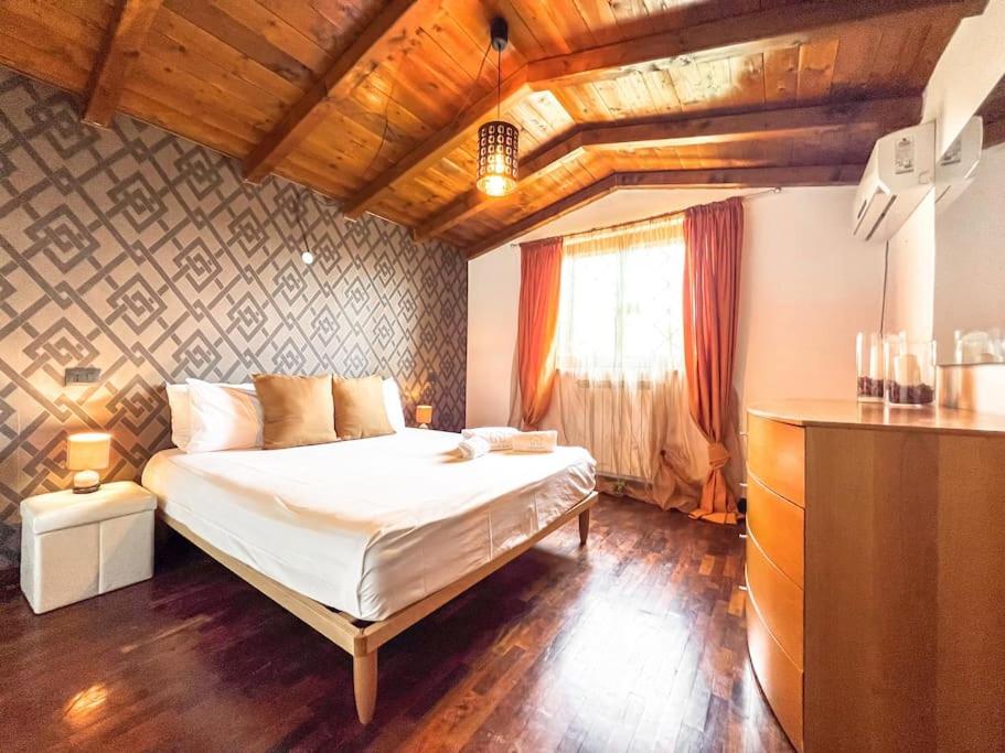 [ROME - 4 Beds 3 Bathrooms Villa] Next to Ryder Cup Marco Simone Golf Club view 3