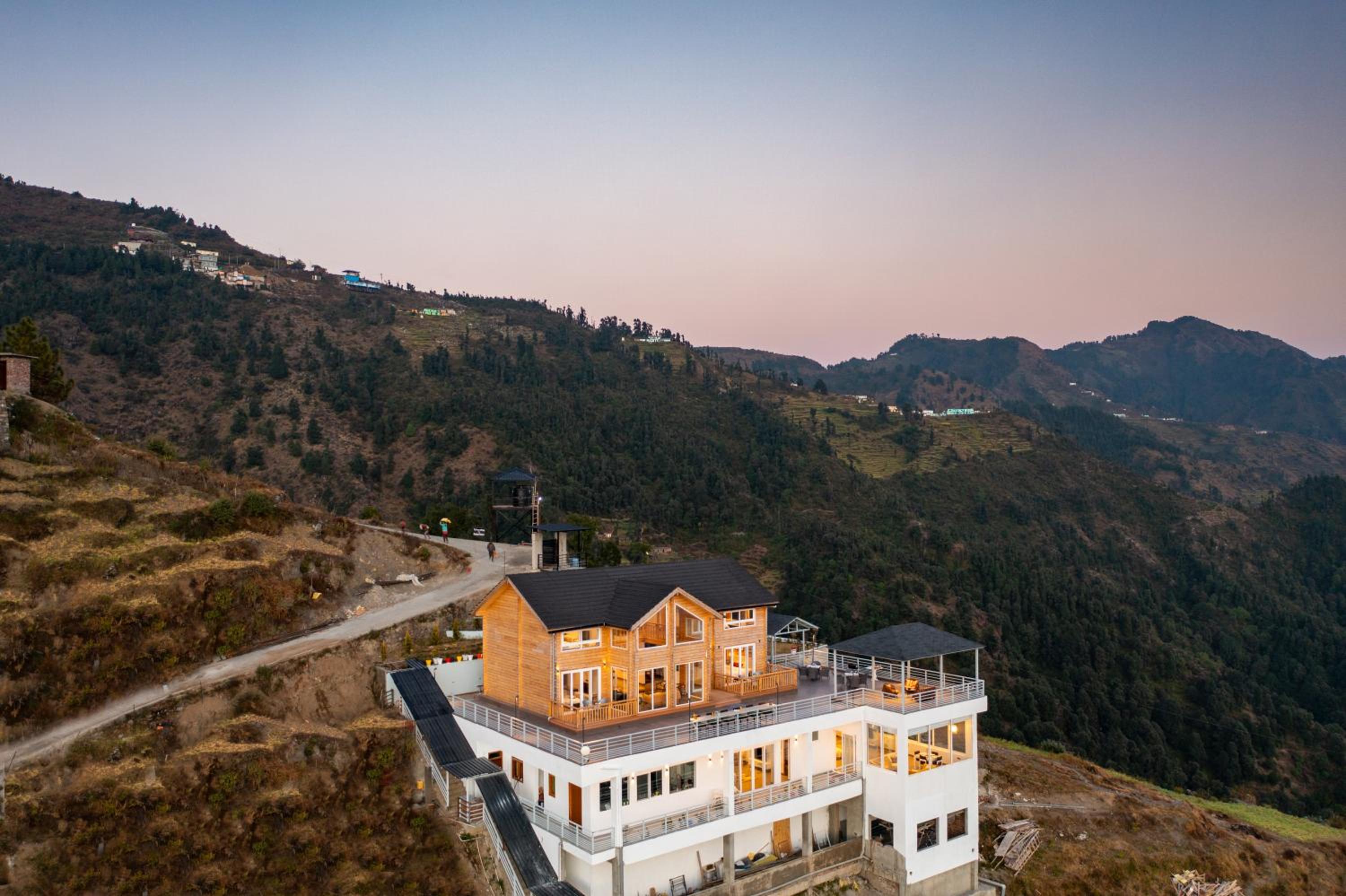 amã Stays & Trails Soul Storries - A Luxury Wellness Estate, Mussoorie view 4
