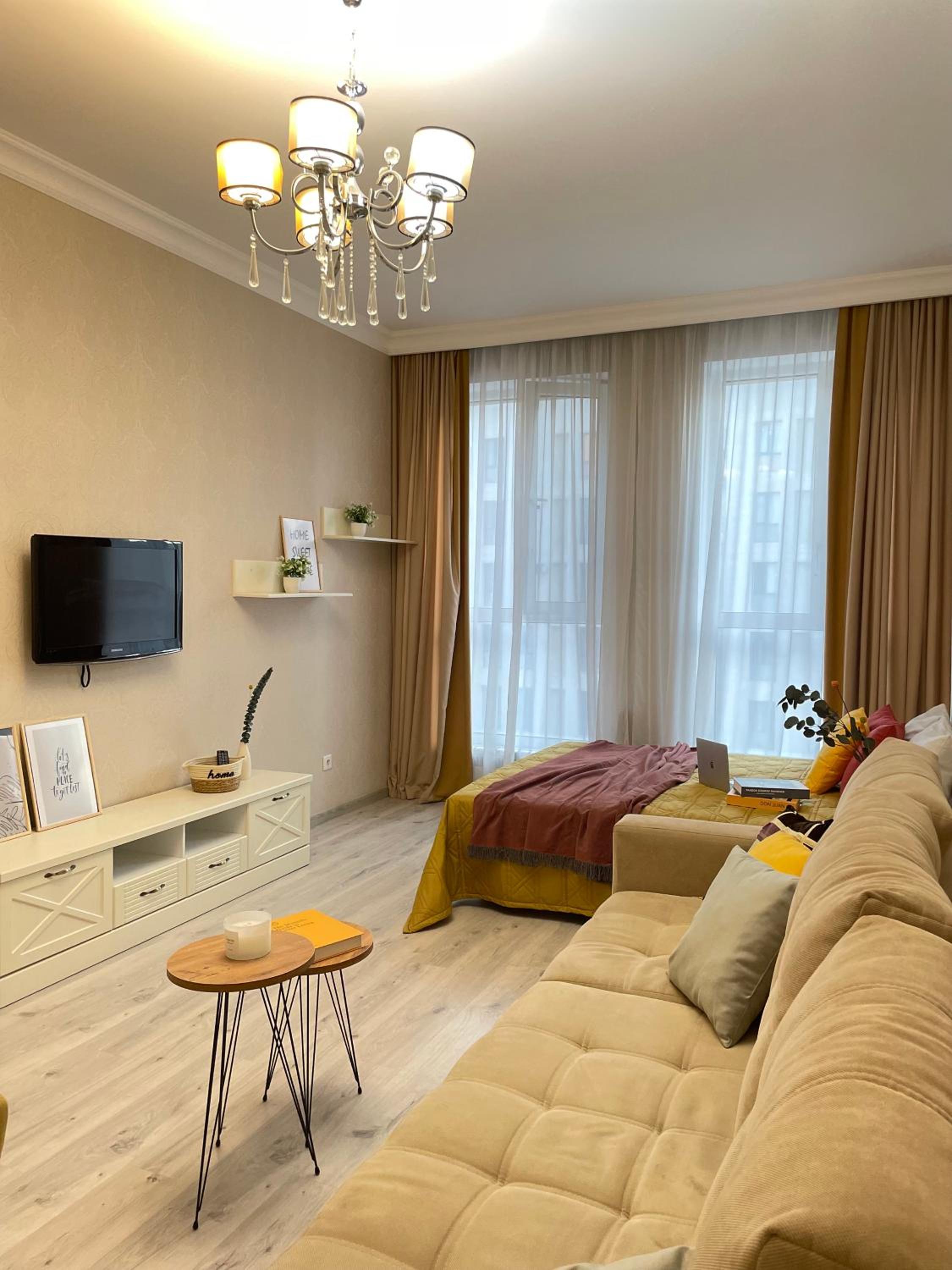 EXPO