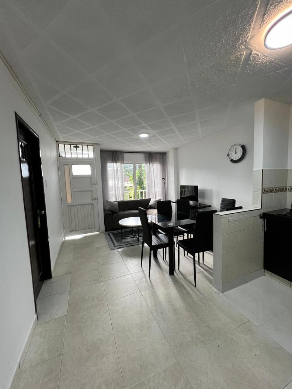 Apartamento 3 BR Villa del Sur #2