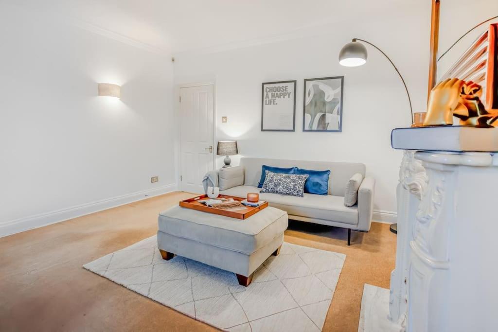 Beautiful 2Bed Apt by Hyde Park