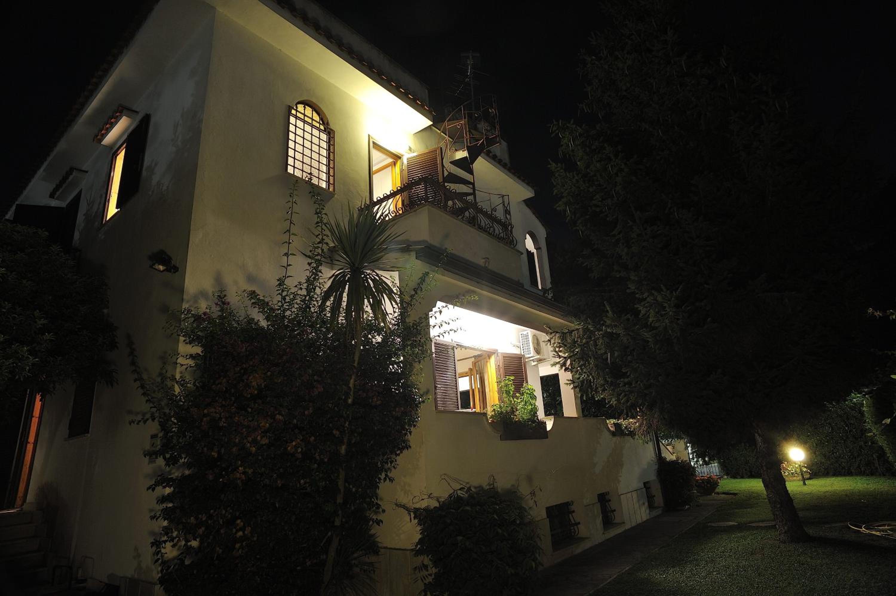 Photo 23