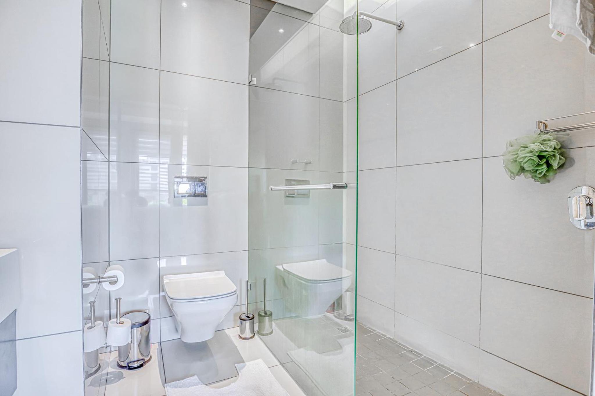 Luxurious One Bedroom Apartment - Capital On Park
