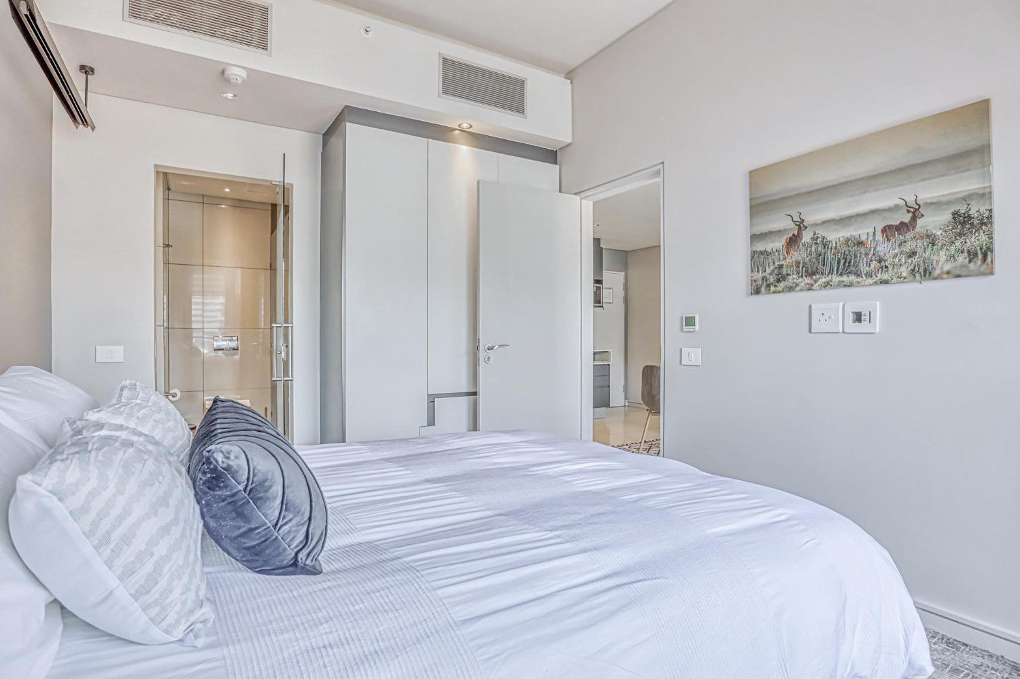 Luxurious One Bedroom Apartment - Capital On Park