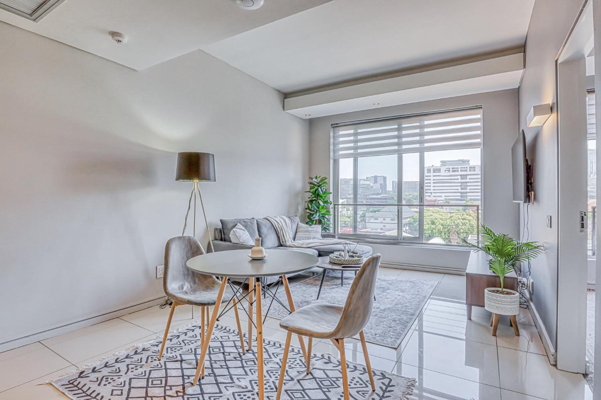 Luxurious One Bedroom Apartment - Capital On Park