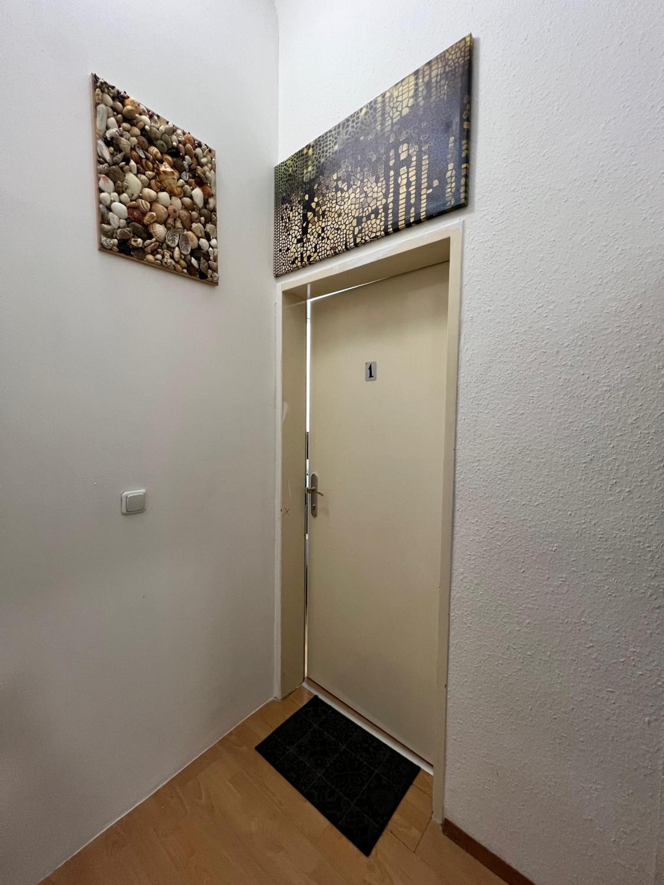 Affordable 3BR Apt. Near Meidling Station