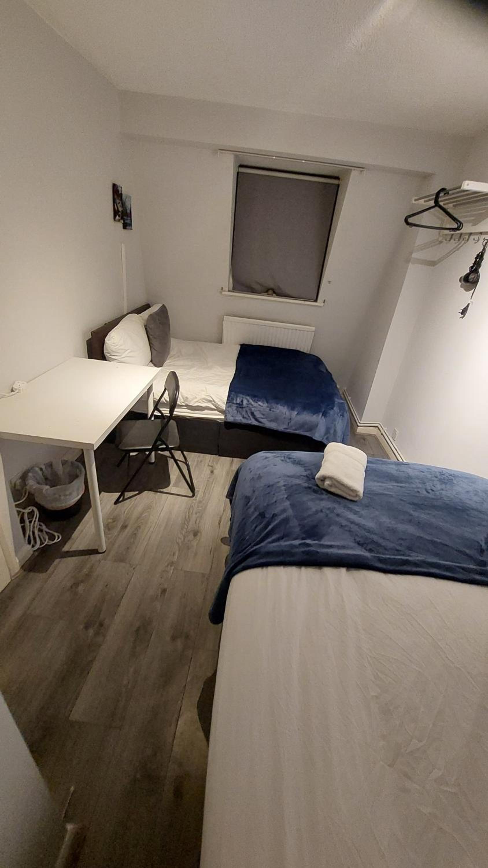 2-Bed Apartment Sleeps 7 with Wi-Fi
