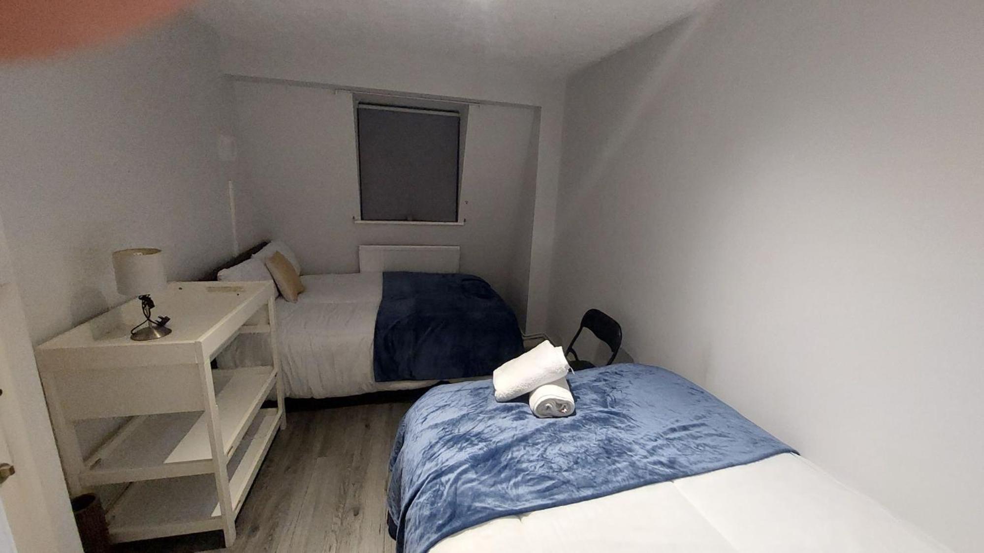 2-Bed Apartment Sleeps 7 with Wi-Fi