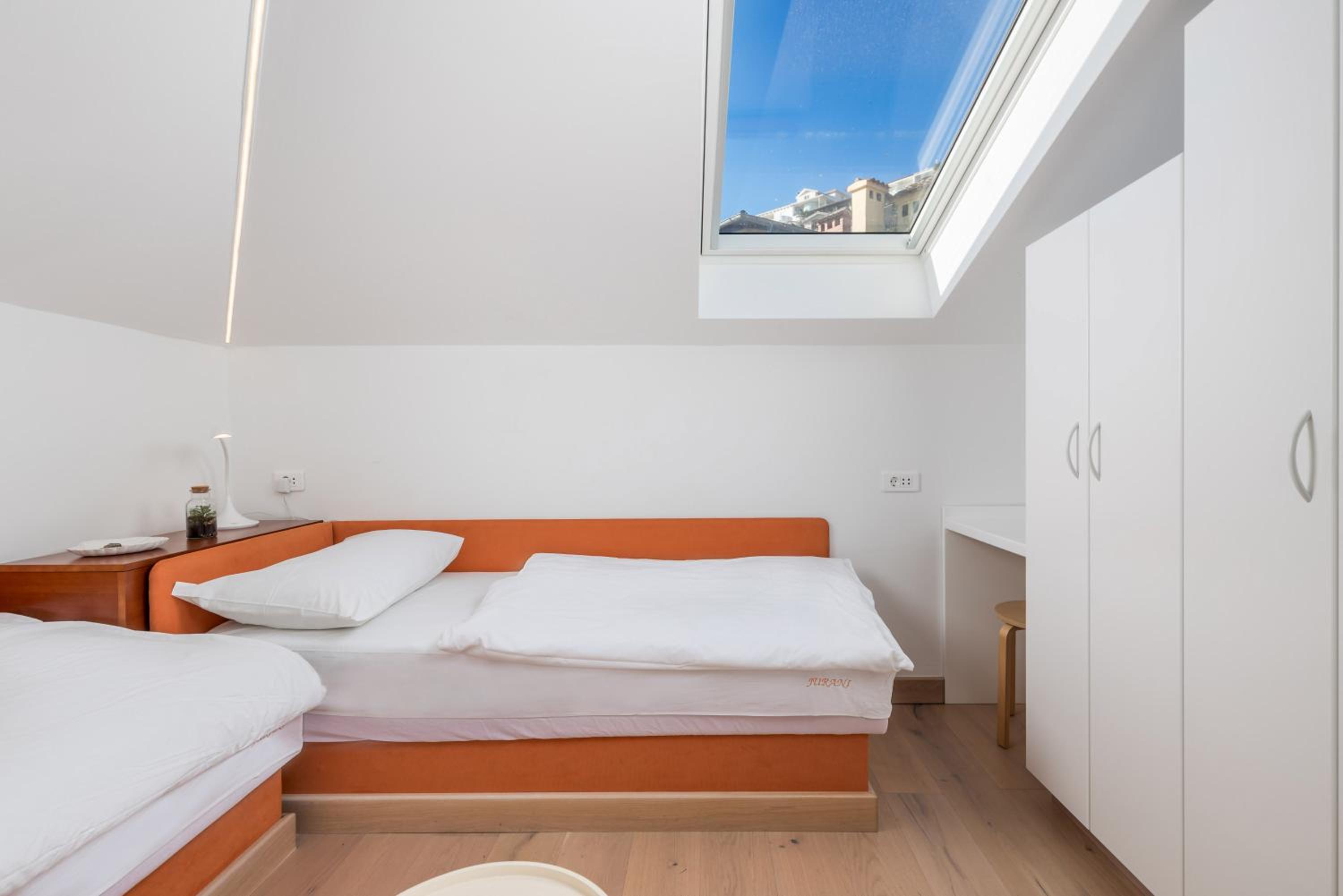 Apartments Anaika at the beach, Opatija