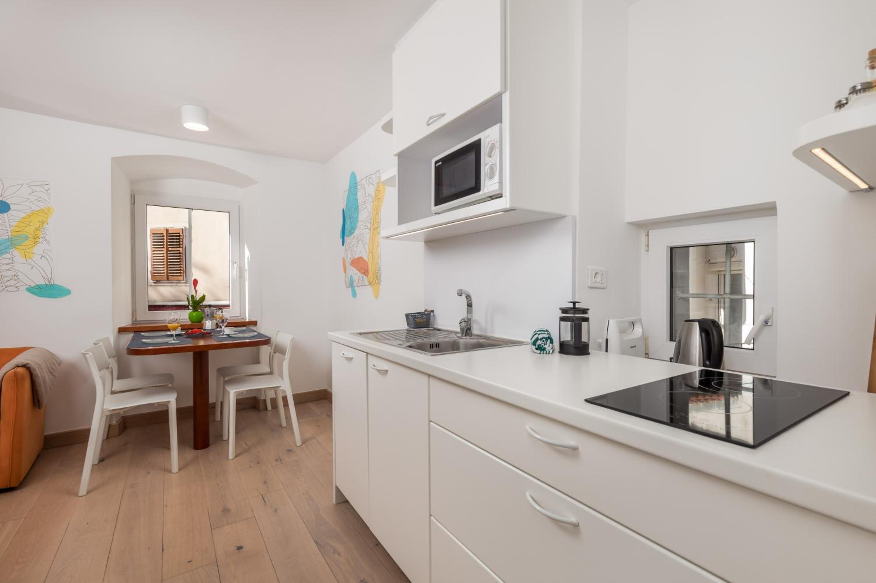 Apartments Anaika at the beach, Opatija