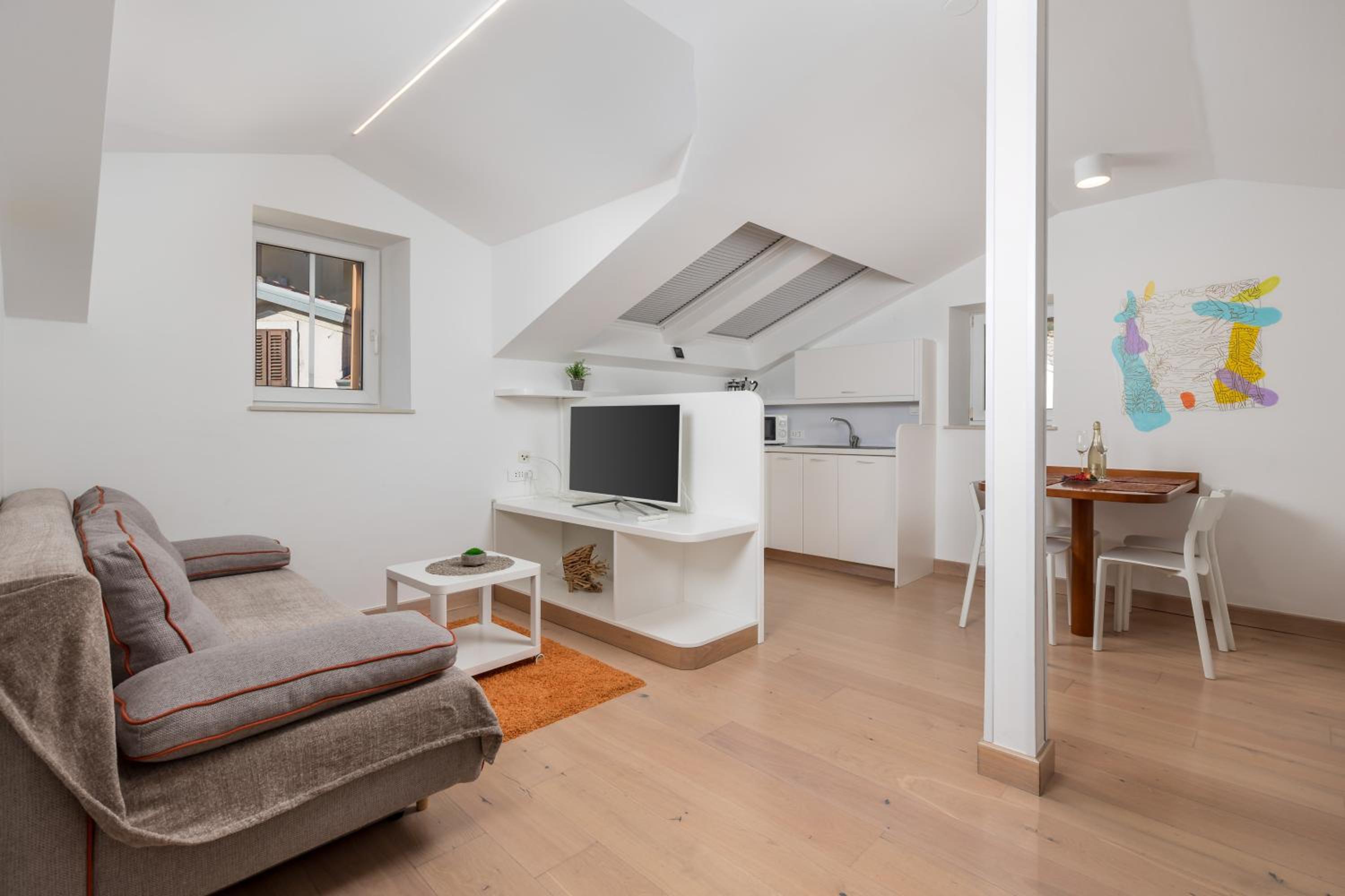 Apartments Anaika at the beach, Opatija