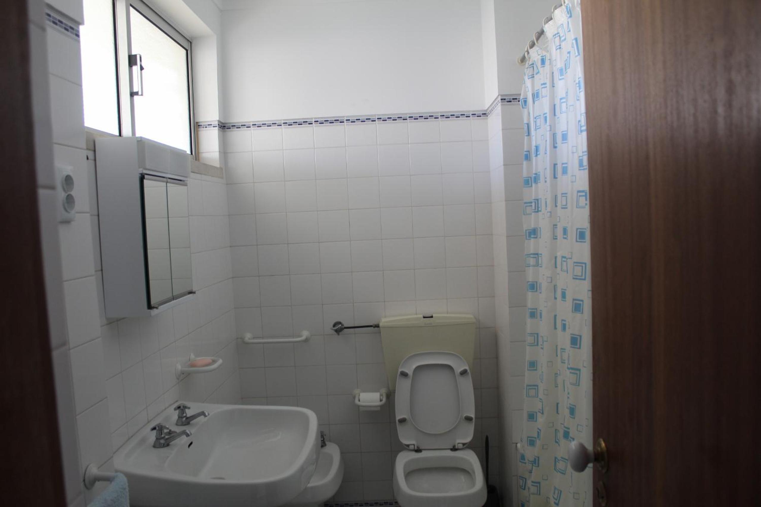 Photo 32