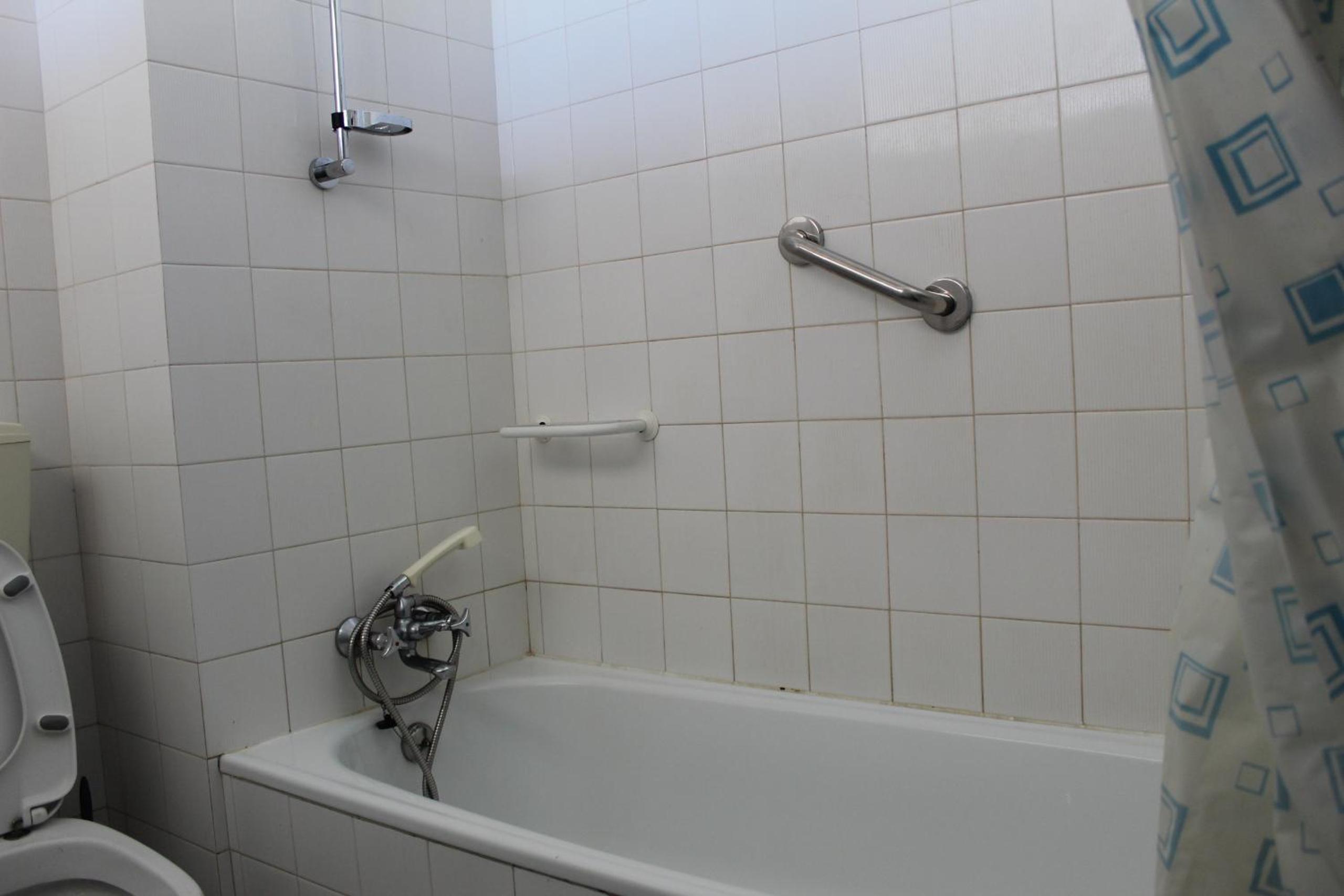 Photo 33
