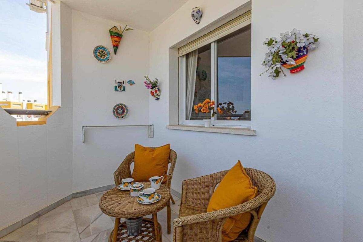 797 Holiday Rentals - Luminoso piso para 4 en Arroyo de la miel photo 4