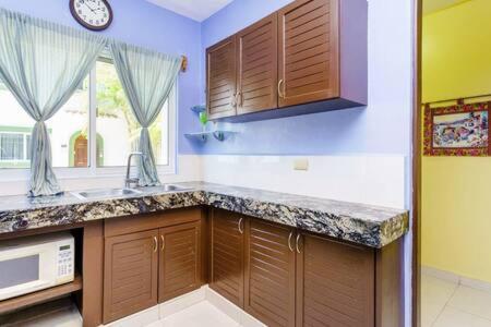 Private Villa with Pool, Golf, Patio & 5th Ave Access