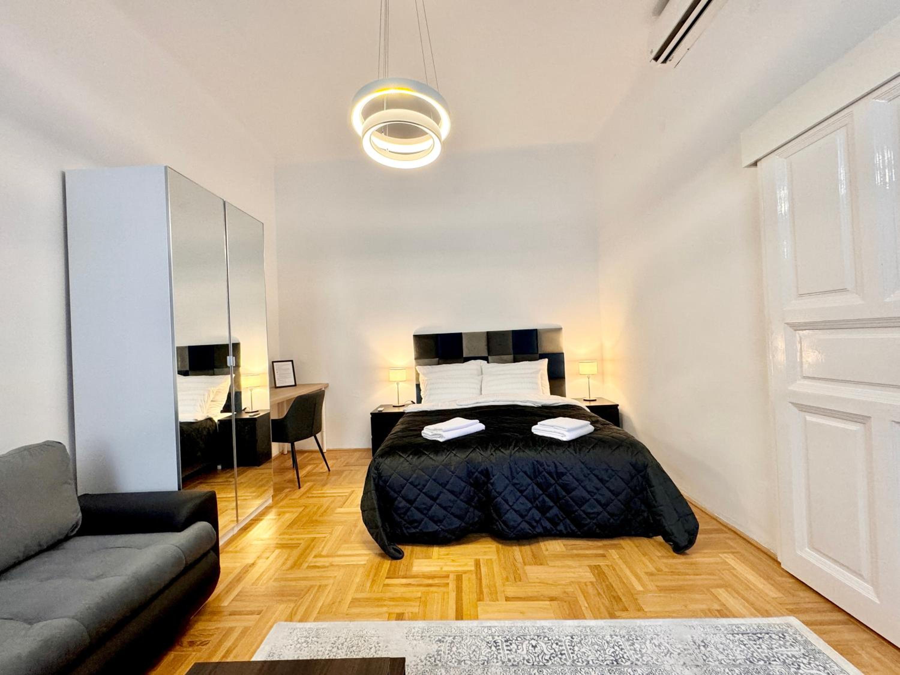 Bella Apartment City Center Budapest view 2
