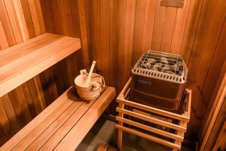 Hotel Wine Moose W Hot Tub Fireplace Sauna 9min To Mt Snow