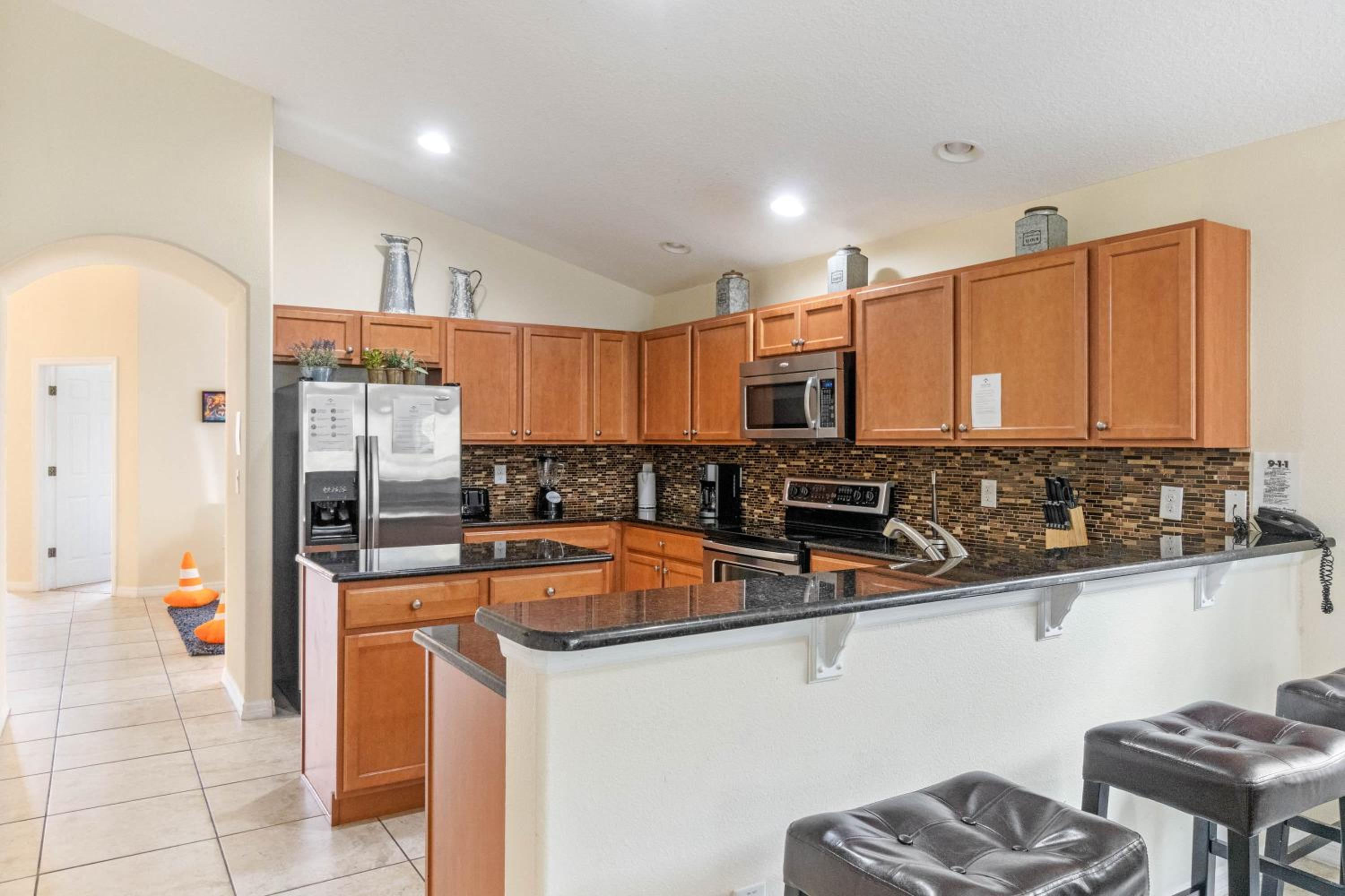 5 Bedrooms 3 Bathrooms Veranda Palms 4458 NP