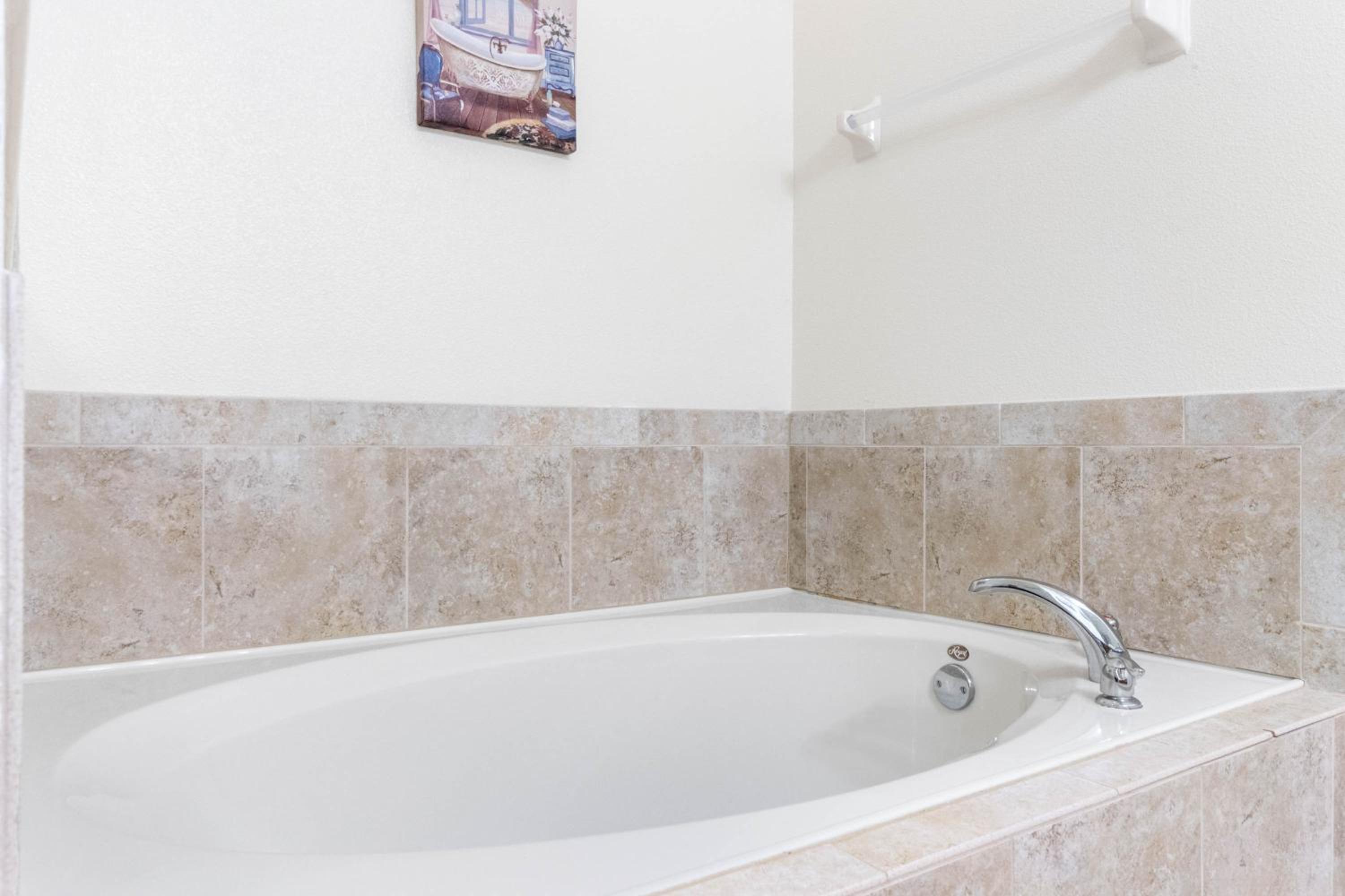 5 Bedrooms 3 Bathrooms Veranda Palms 4458 NP