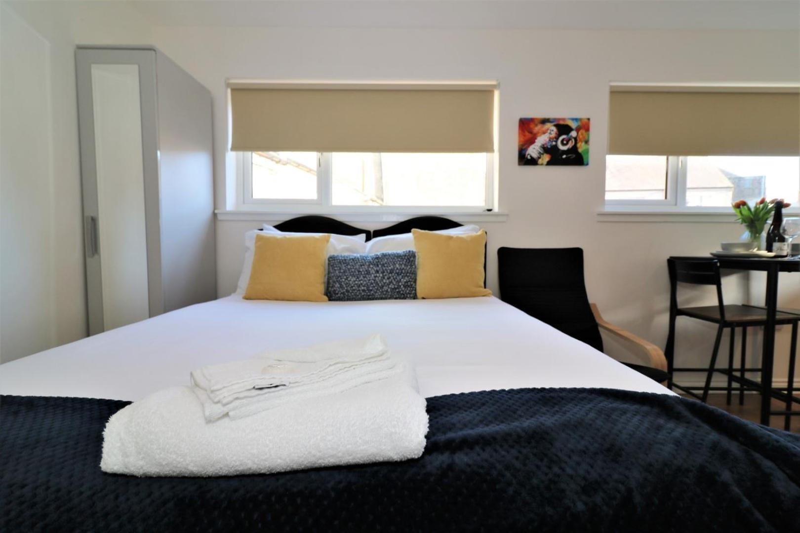 Signature - No 3 Bonnet Apartments view 4