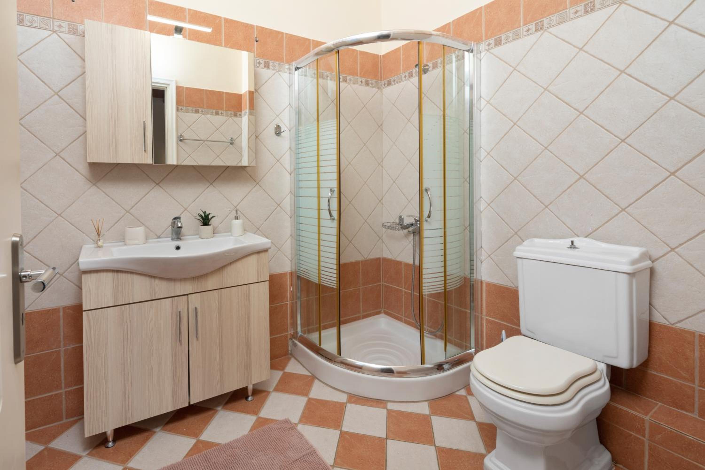 Eleonas Luxury Homes