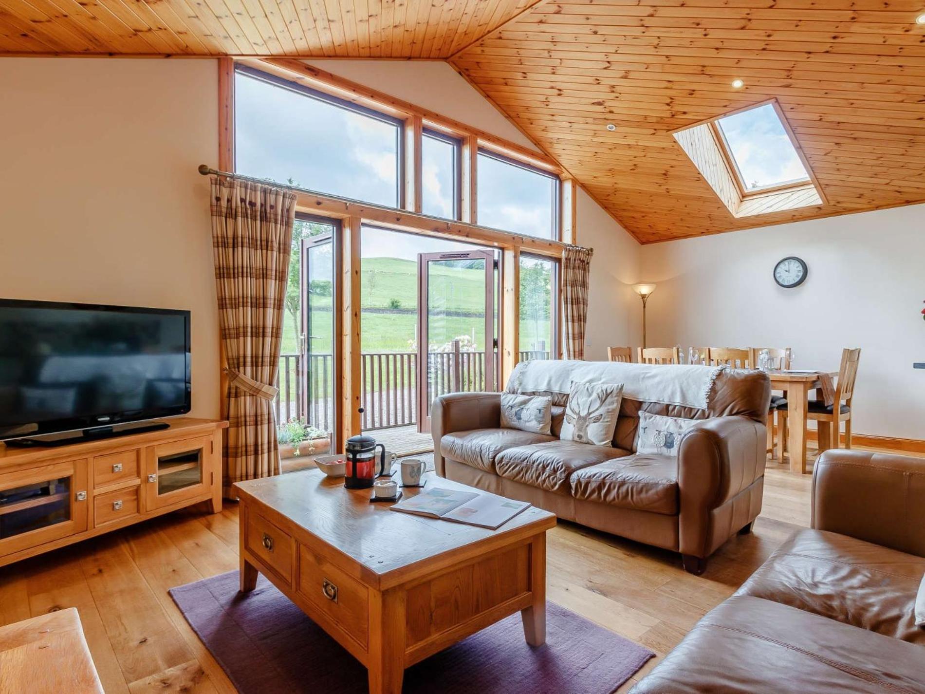 3 Bed in Perth ROWPE view 3