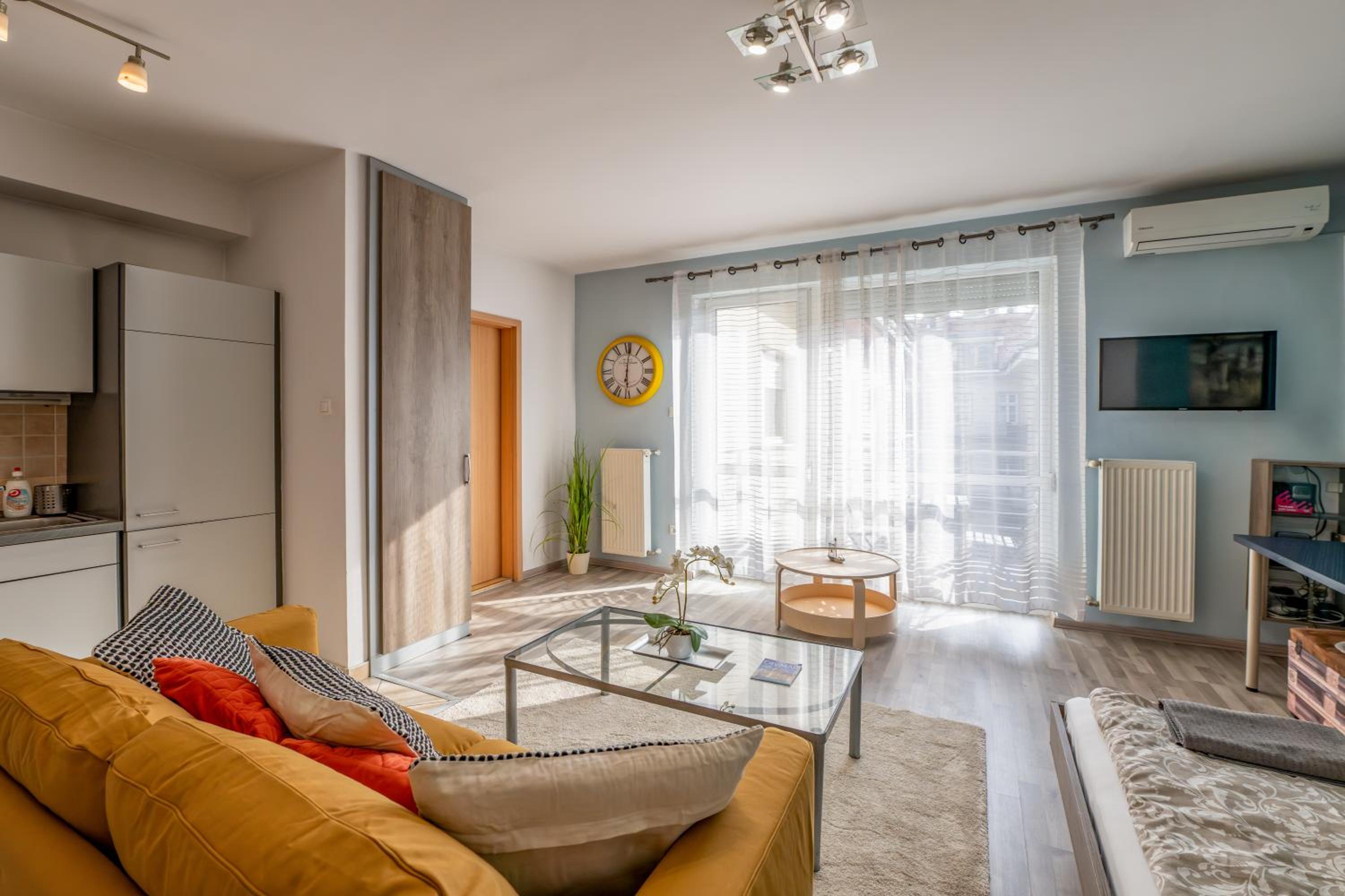 Weiner Apartment with balcony
