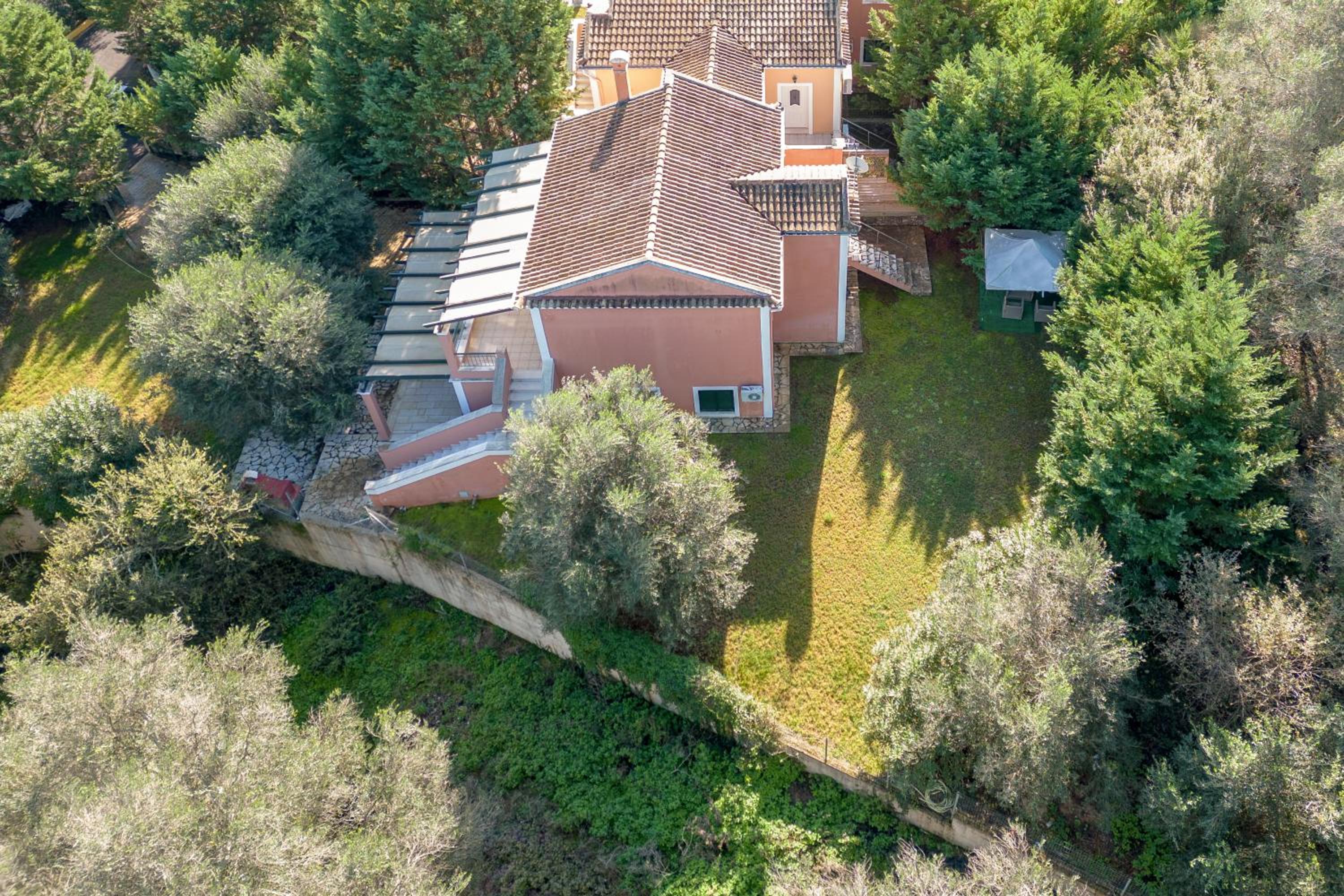 Eleonas Luxury Homes
