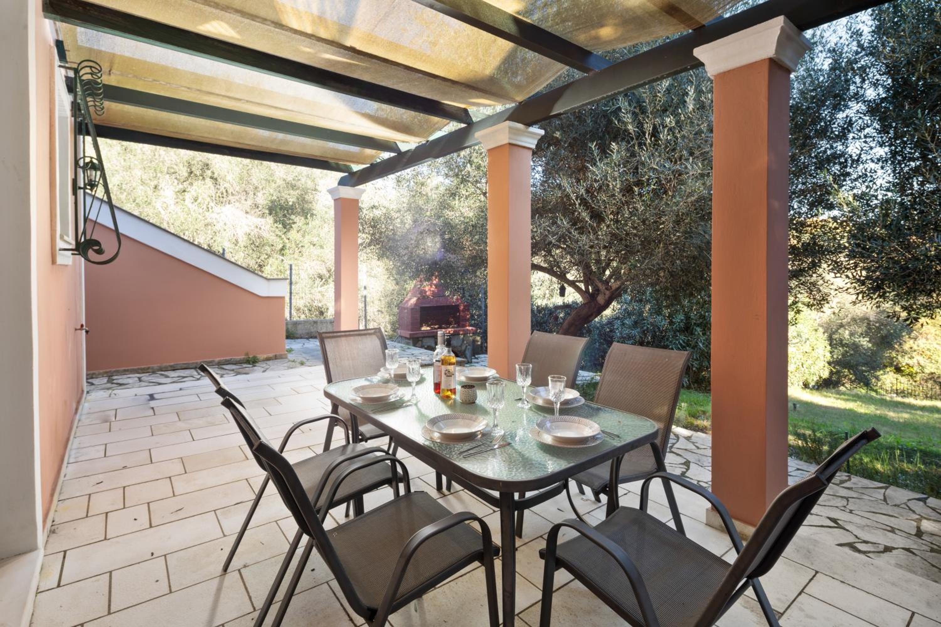 Eleonas Luxury Homes