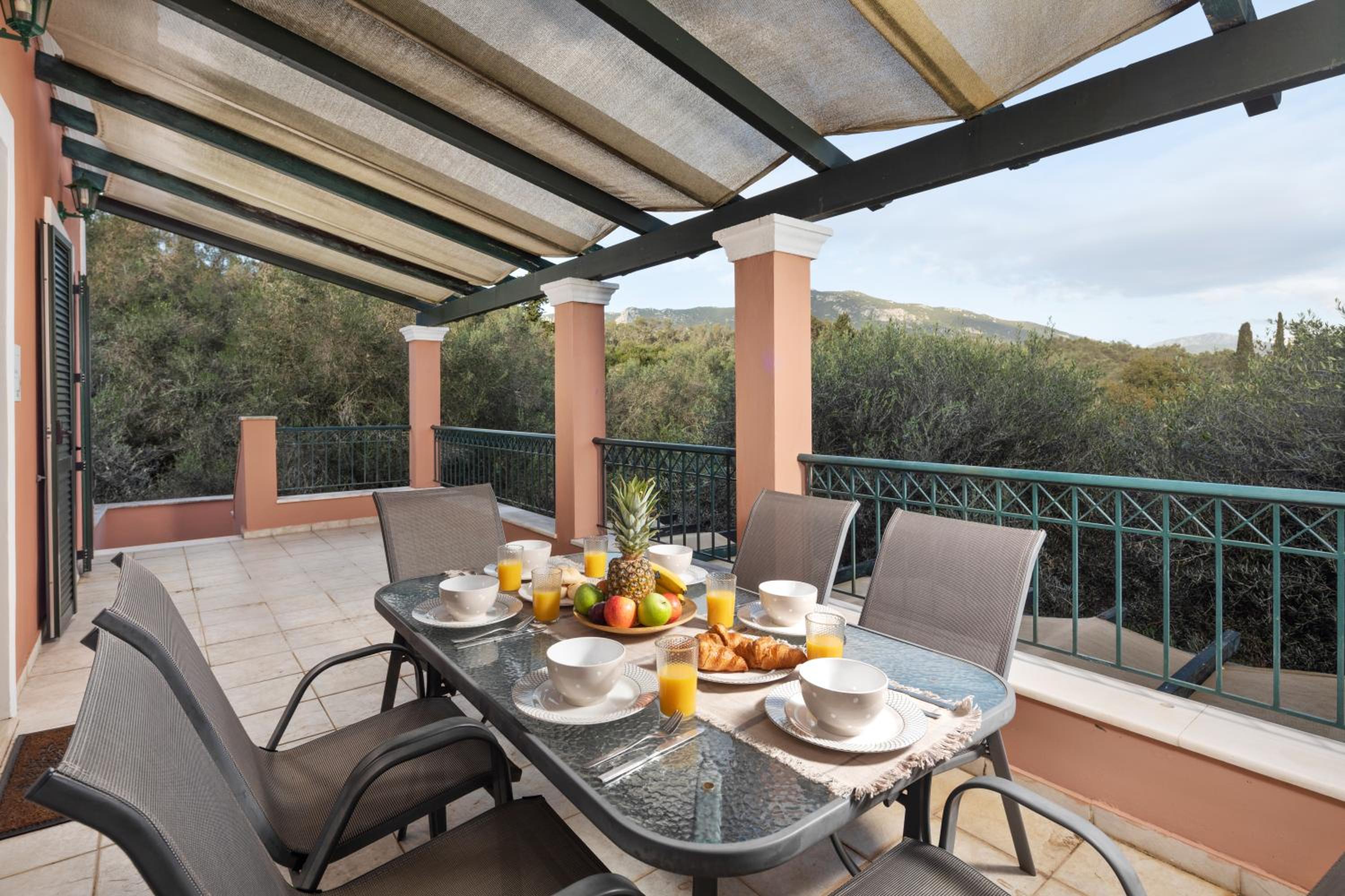 Eleonas Luxury Homes