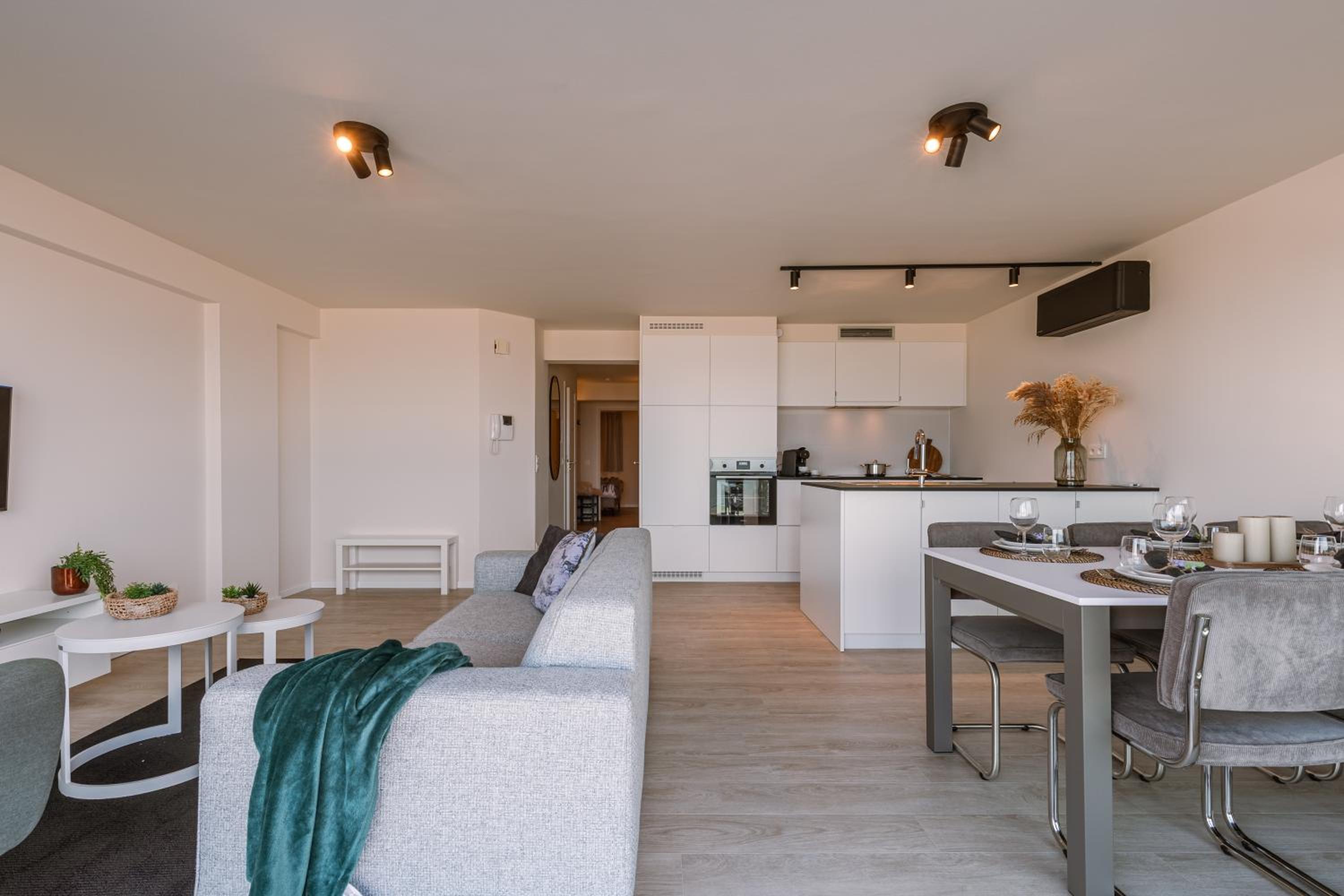 Beautiful Luxury Apartment on Amazing location with Sea view - T17