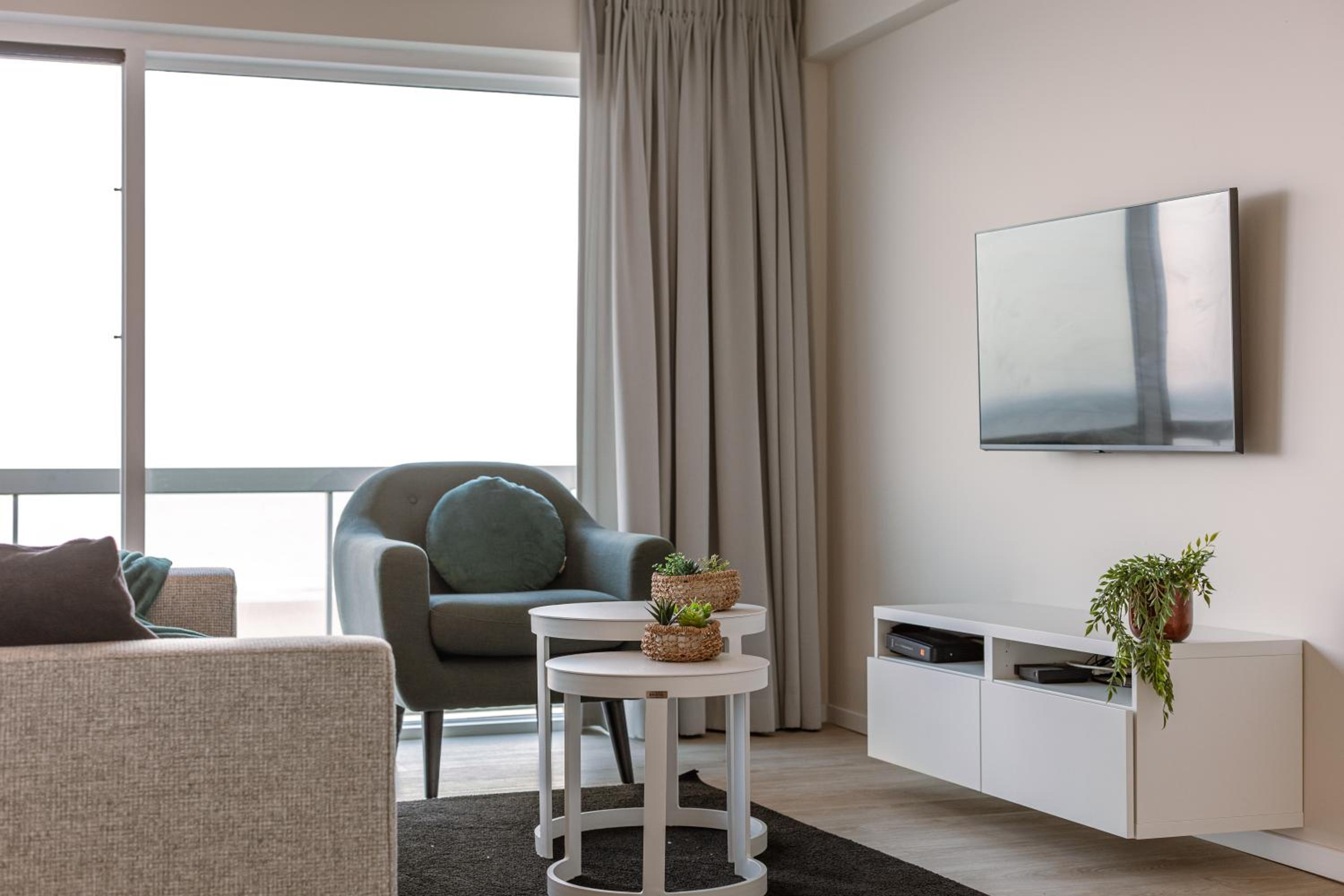 Beautiful Luxury Apartment on Amazing location with Sea view - T17