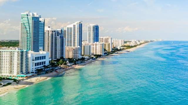 Walk to the beach, Studio, with Pool and FREE Parking view 3