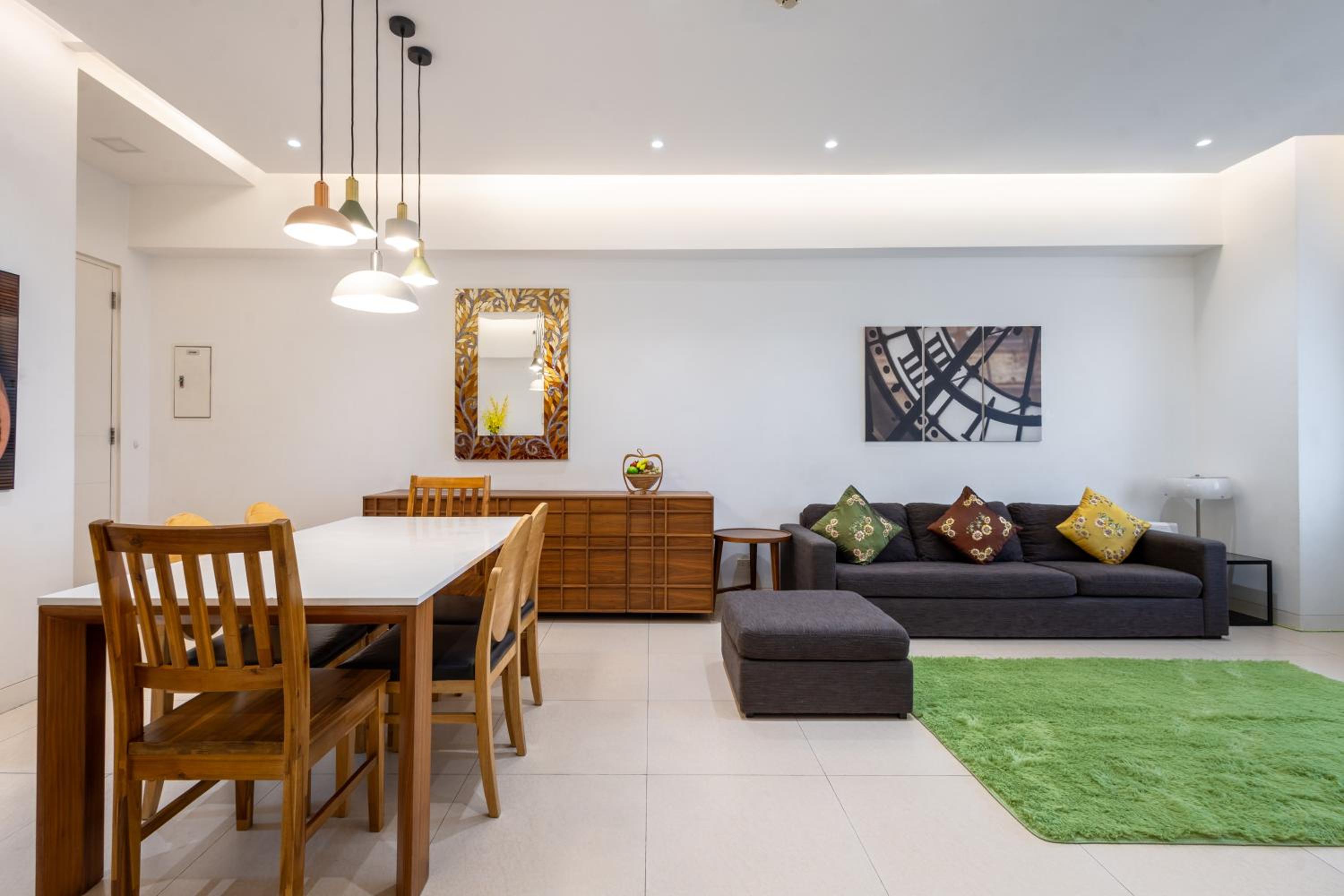 NEW 2BR of 86sqm with Parking & Netflix in BGC view 3