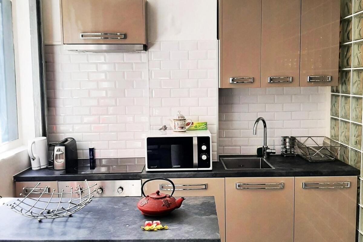 Sweet Apartment in Paris Montmartre