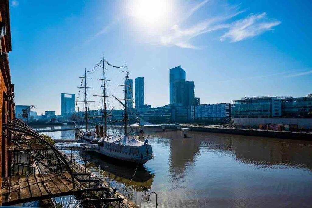 Hermoso departamento en Puerto Madero con vista al río