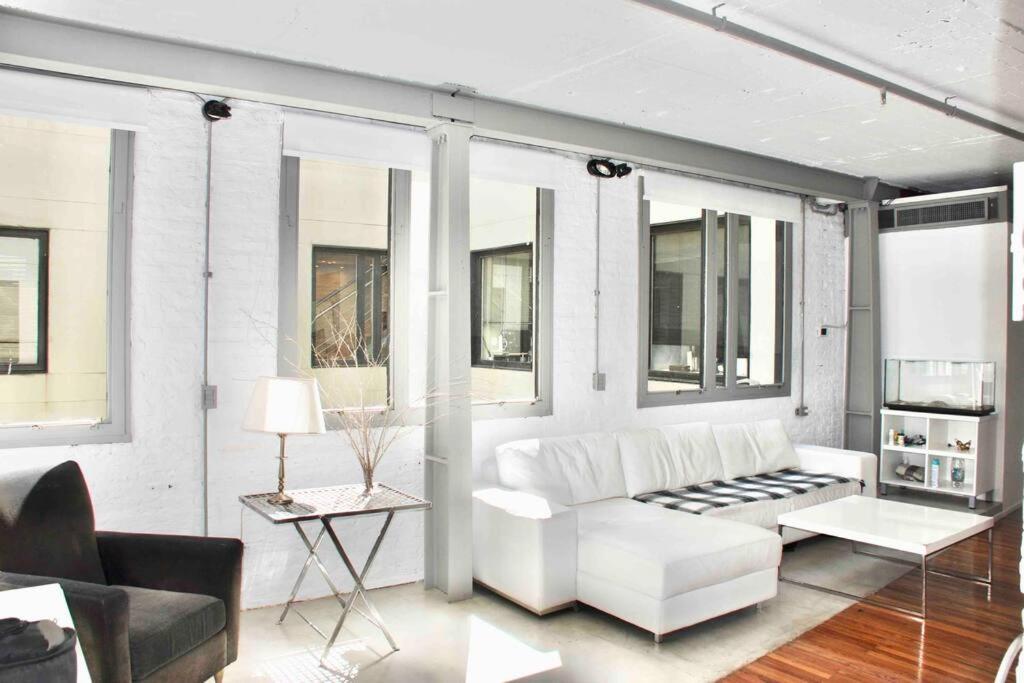 Hermoso departamento en Puerto Madero con vista al río