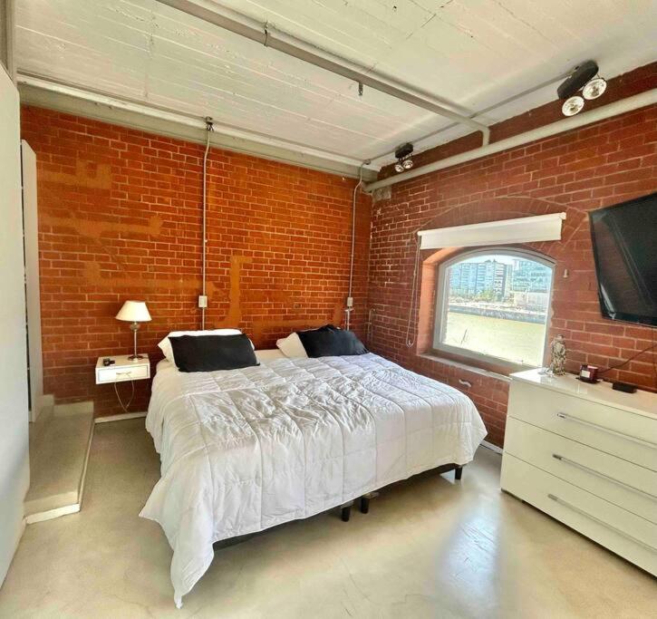 Hermoso departamento en Puerto Madero con vista al río