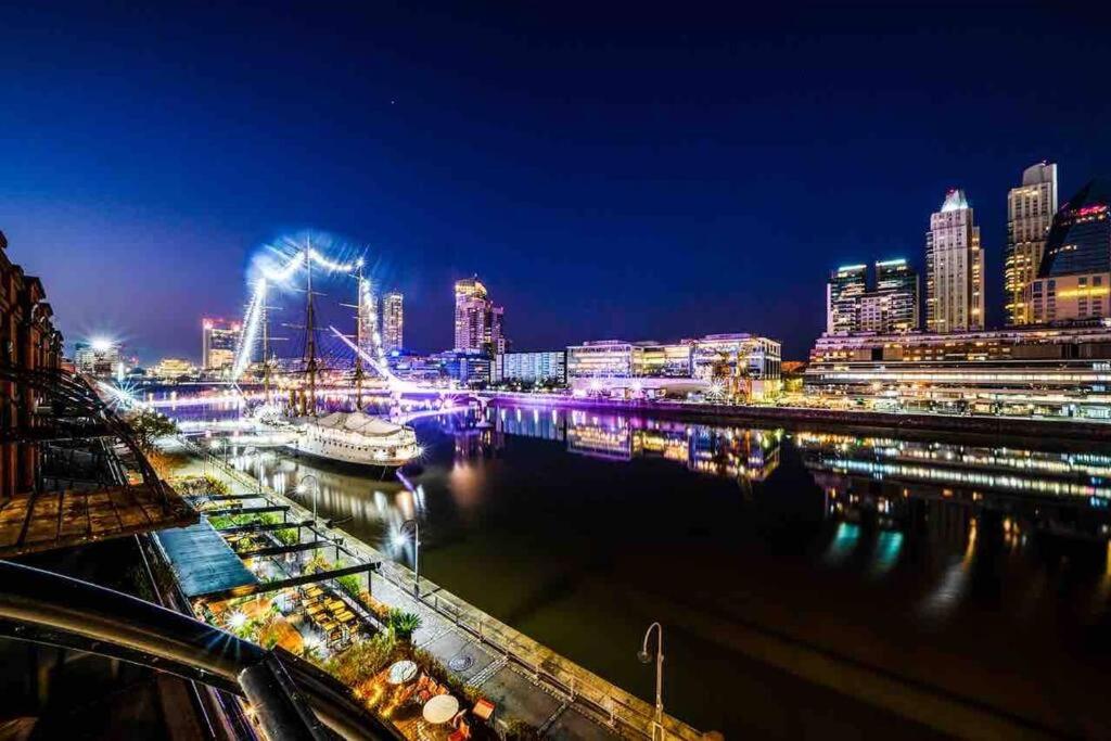 Hermoso departamento en Puerto Madero con vista al río