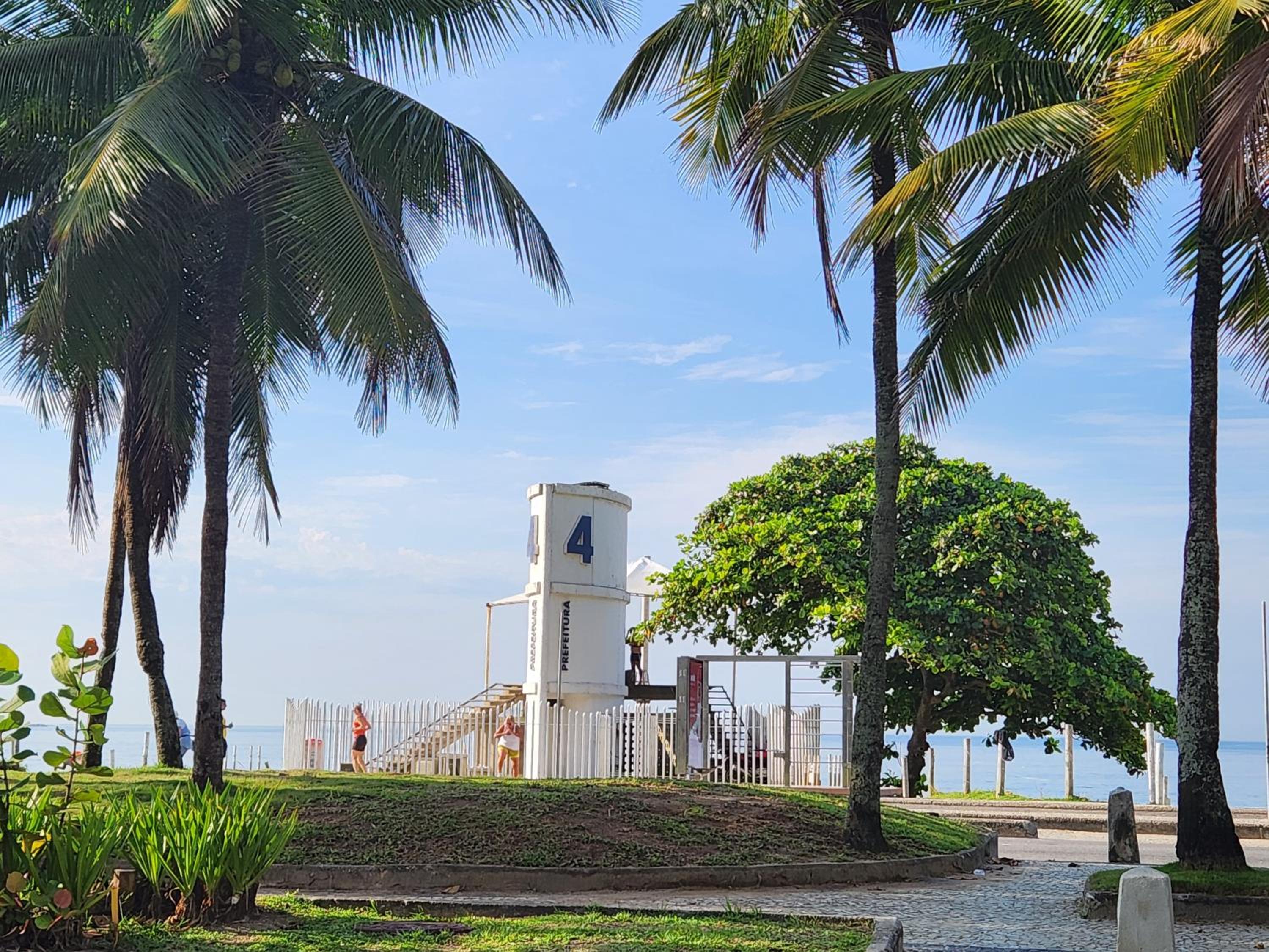 Apartamento Barramares Flat - Condomínio em frente à praia da Barra da Tijuca